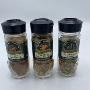 McCormick Black Lid Gourmet Collection Spice Jars Saigon Cinnamon Orange Rosemar